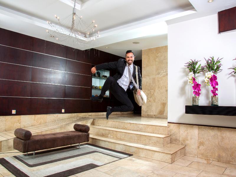 Hotel Lugano Suites 基多 外观 照片