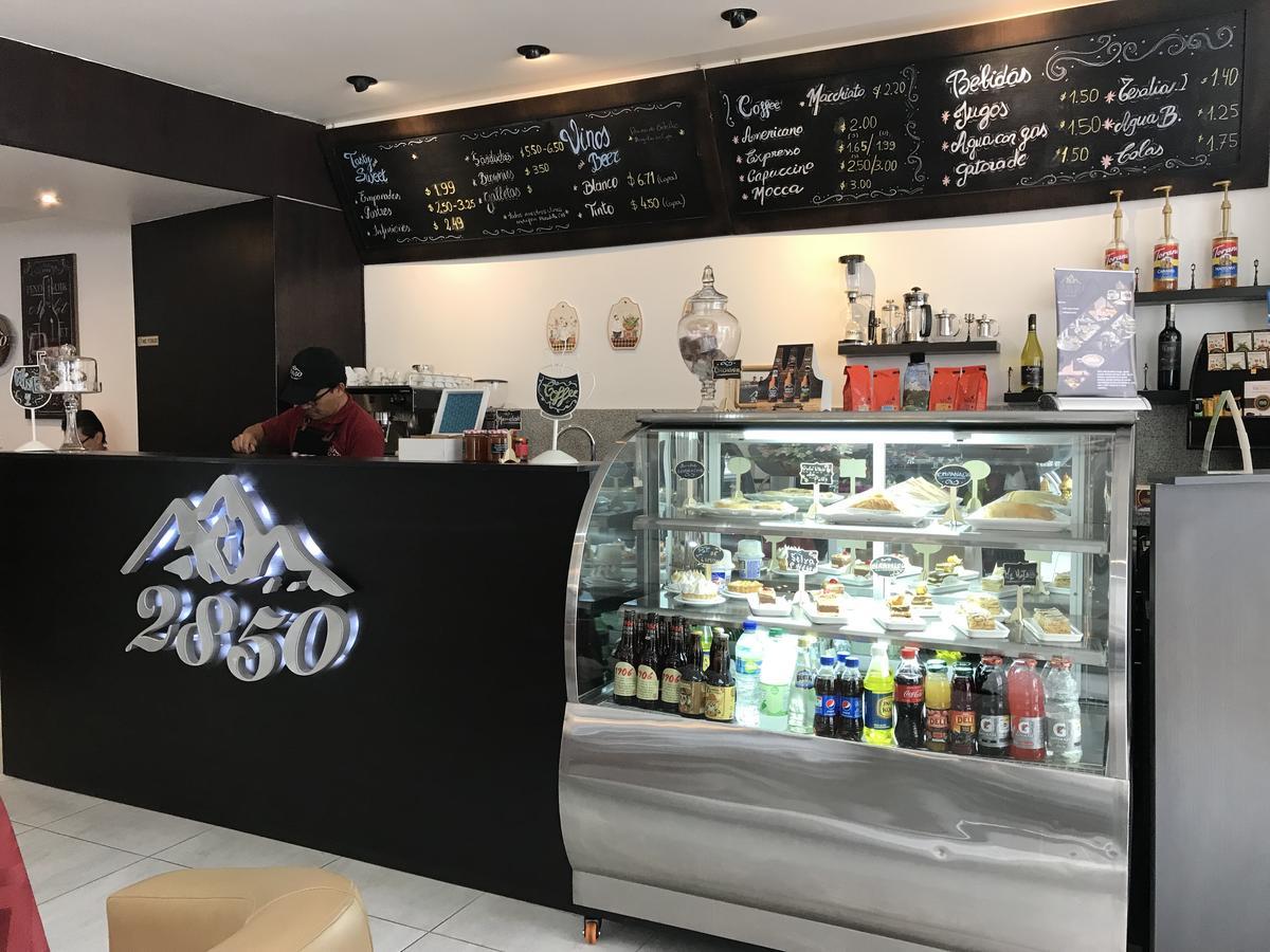 Hotel Lugano Suites 基多 外观 照片
