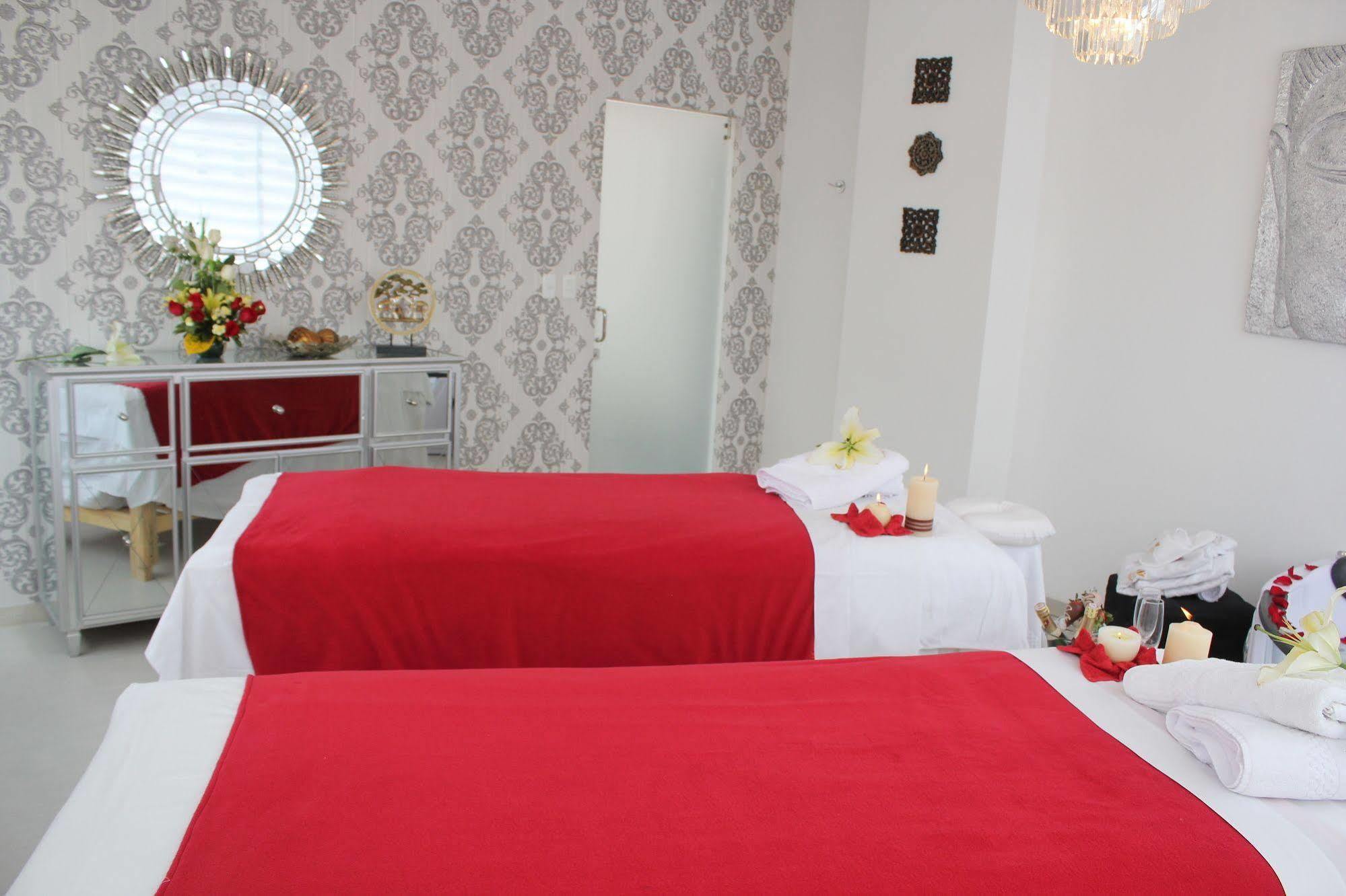Hotel Lugano Suites 基多 外观 照片