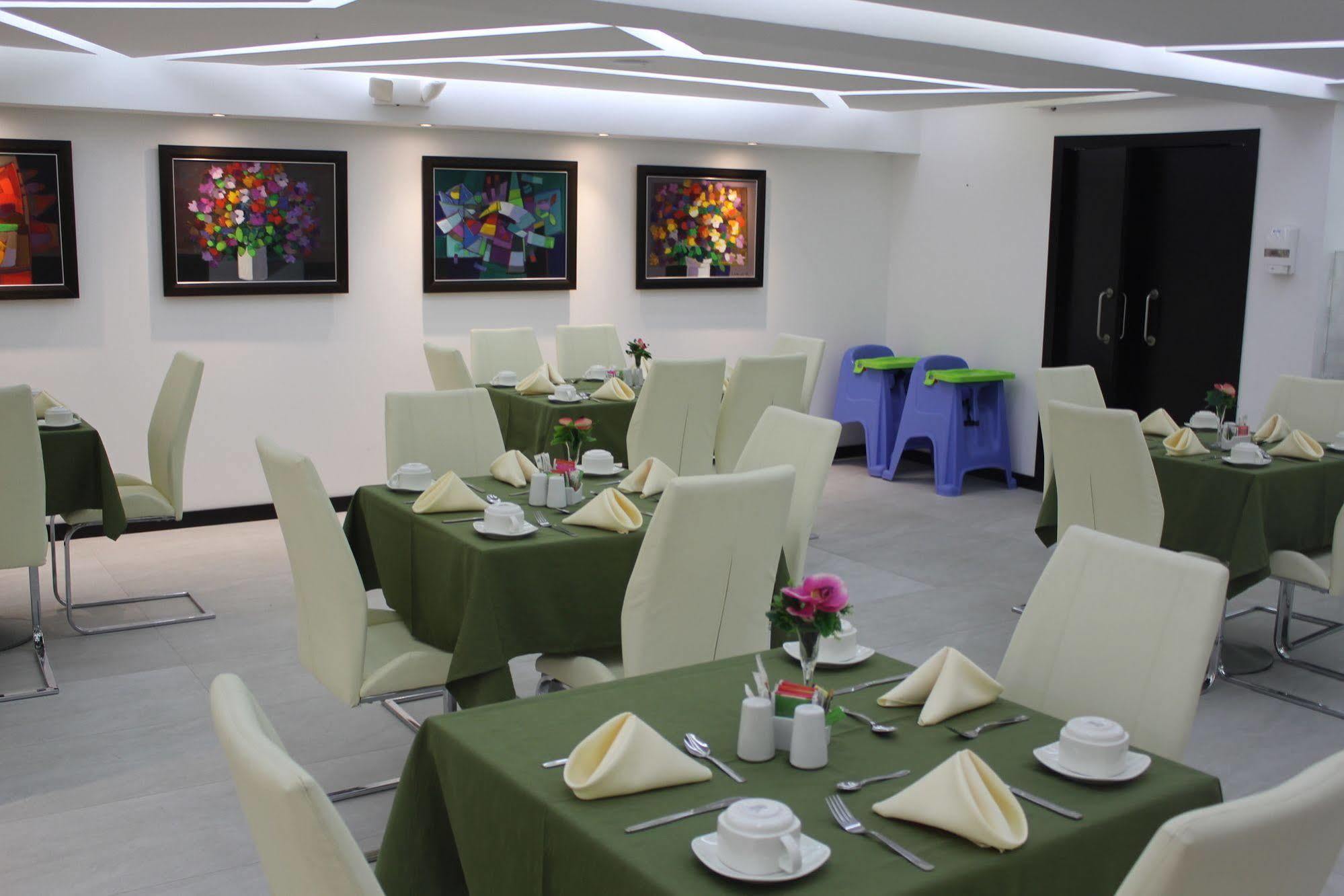 Hotel Lugano Suites 基多 外观 照片